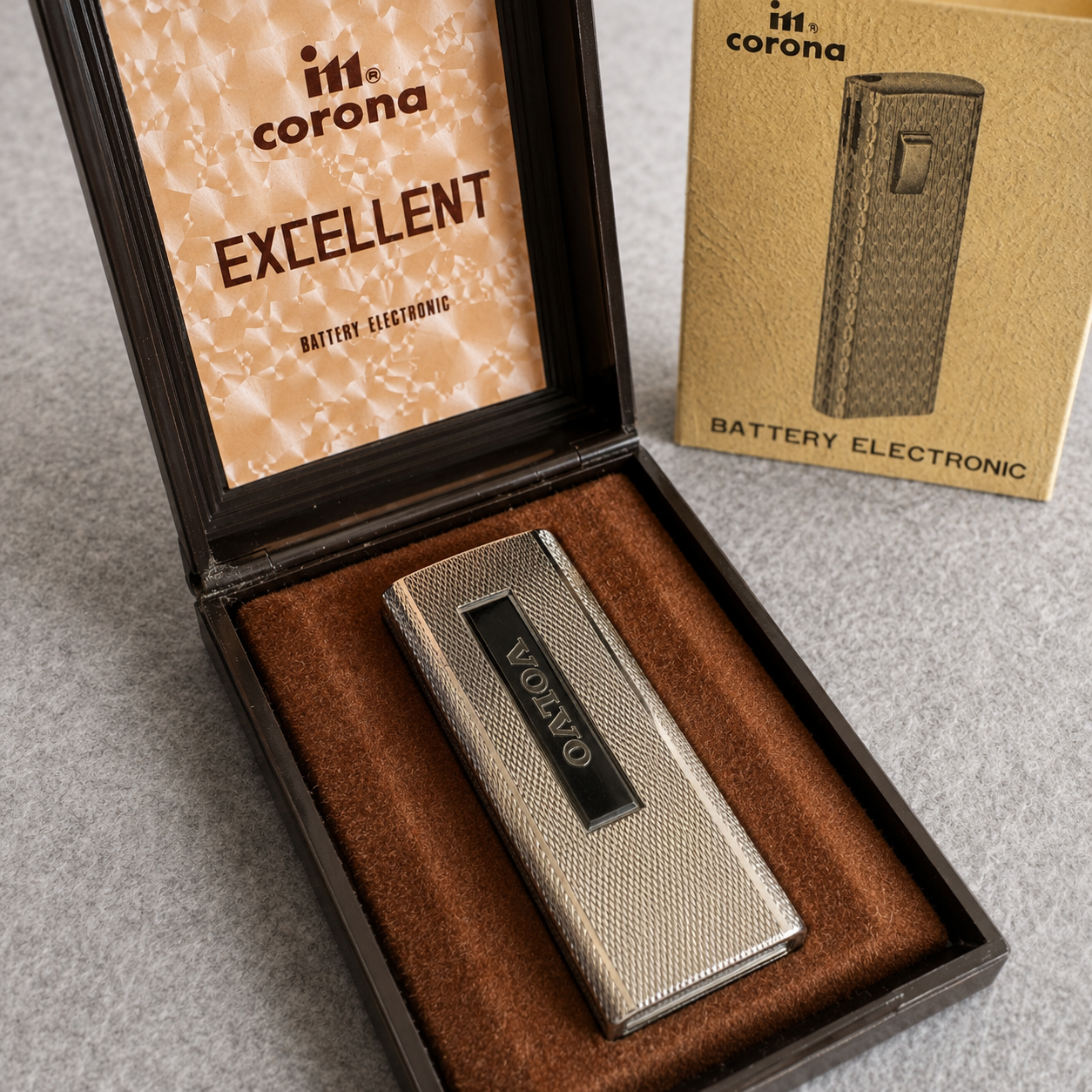 Vintage IM Corona Excellent Electronic Lighter — Hero image