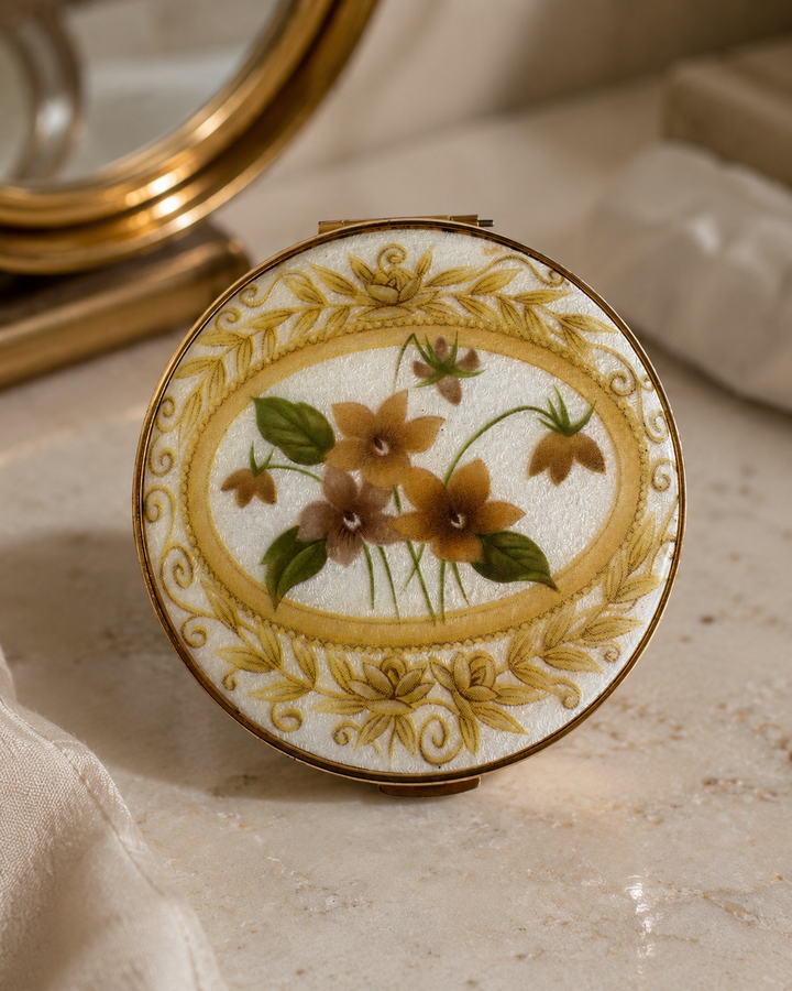 1950s Emrich Floral Powder Compact — Hero image